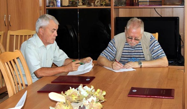 Уже пять избирательных объединений подали документы на выборах в областную Думу.