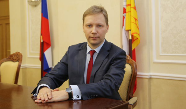 Евгений Бажанов.