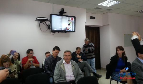 Областной суд оставил Надежду Савченко под стражей.