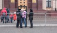 Металлодетекторы на площади Ленина в Воронеже.