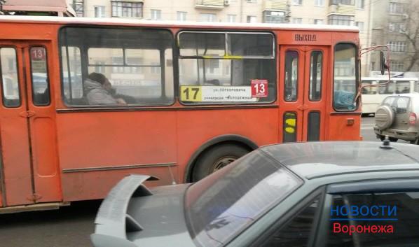 Одна поездка на троллейбусе обойдется в 13 рублей.