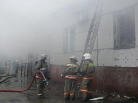 Ранним утром в Воронеже загорелся дом.