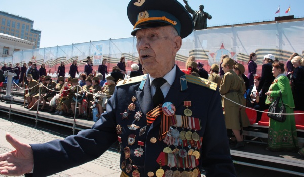 Гвардии полковник в отставке Яков Саайдат.