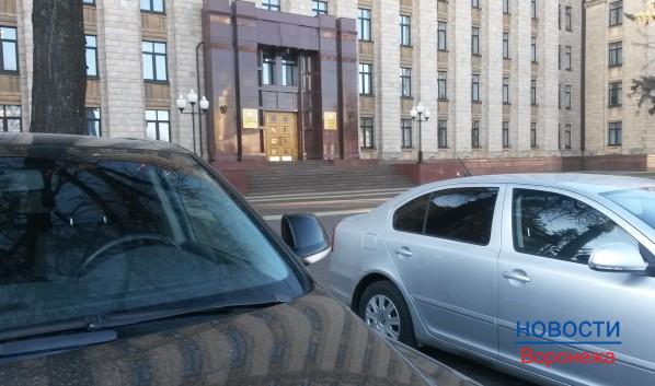 В Воронеже напали на чиновника областного правительства.