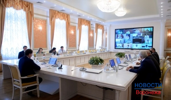 Алексей Гордеев призвал чиновников внимательнее относится к бюджетным деньгам.