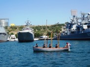 Воронежские школьники на шлюпке доплыли до Севастополя.