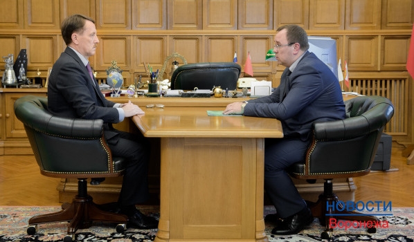 Александр Кошеваров на встрече с губернатором Алексеем Гордеевым.