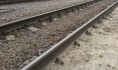 Электровоз сбил молодого байкера.