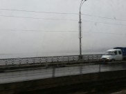 Воронежцев просят осторожнее ездить в дождь и туман.
