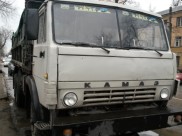 Воронежцы снимали аккумуляторы с машин.
