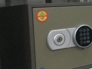 Из сейчас украли ценности на 1,6 млн рублей.