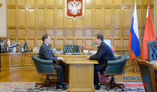 Алексей Гордеев встретился с Сергеем Крючковым.