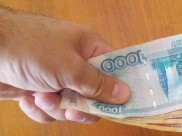 Полицейский за деньги обещал помочь водителю не лишиться прав.