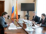 Алексей Гордеев встретился с Владимиром Масловым.