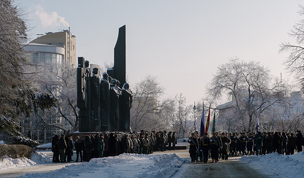 Торжественная церемония прошла на площади Победы.