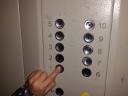 В Воронежской области нашли массу нарушений при обслуживании лифтов.