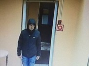 Подозреваемый ограбил аптеку.