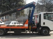 Воронежец пытался увезти чужой автомобиль с помощью эвакуатора.
