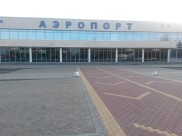 Из-за тумана людям пришлось по несколько часов ждать вылета.