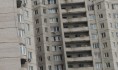 Женщина упала с высоты.
