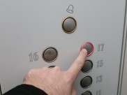 В Воронеже УК ответят за нарушение при эксплуатации лифтов.