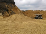 Незаконно добывали песок в Воронежской области.
