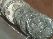 Воронежцу продали фальшивые старинные монеты.