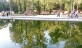 Сохранится жаркая погода.