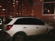 Иномарка врезалась в дом.