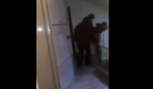 Приметы подозреваемых смогли установить по видео.