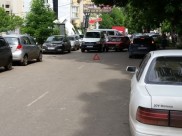 Авария на улице Куколкина перегородила движение.