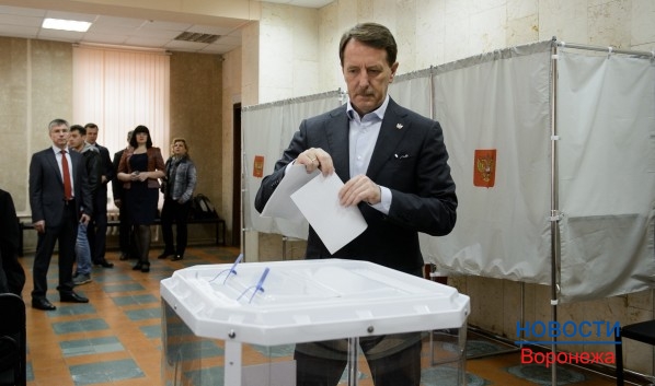 Алексей Гордеев принял участие в предварительном голосовании.