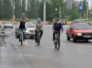 Воронежские чиновники поехали на работу на велосипедах.