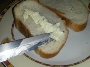 В сливочном масле нашли растительные жиры.