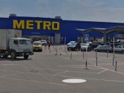 Конфликт произошел на площадке перед магазином.