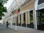 Веранду у кафе начали возводить без разрешения.