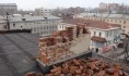Оголовки серьезно изгошены, а кладка разрушена.