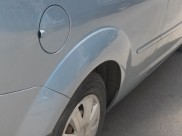 Стреляли в припаркованную иномарку.