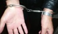 Полицейские задержали подозреваемого.
