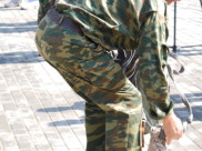 Молодого человека отправили служить в армию.