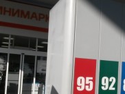 Мужчина воровал вещи на заправке.