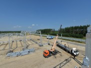 Строительные работы идут полным ходом.