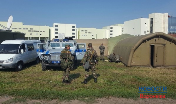 Под Воронежем оперативный штаб проводит учения.