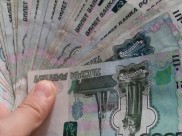 У пенсионерки украли больше 60 тысяч рублей.