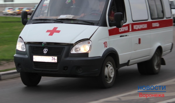 Пассажирку довезли в больницу, но она там скончалась.