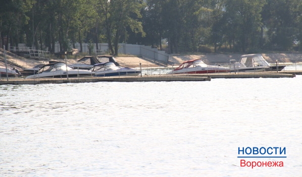 Некоторые катера в Воронеже незаконно перевозили пассажиров.