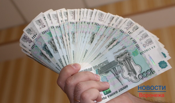 Предприниматель заявил о возможной девальвации рубля.