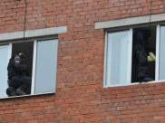 Задержания проходили при силовой поддержке специальных подразделений.