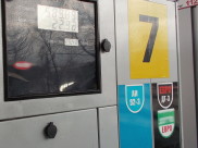 На двух заправках нашли некачественный бензин.