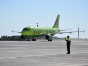 Самолет совершить экстренную посадку.